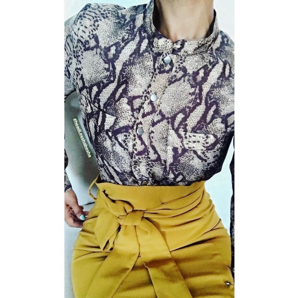 Snake Skin Pattern Blouse - Picture 3 of 10